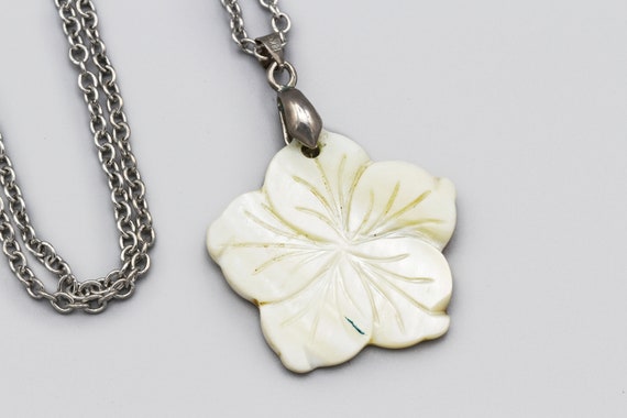 White MOP Shell Flower Pendant, Mother Of Pearl C… - image 2