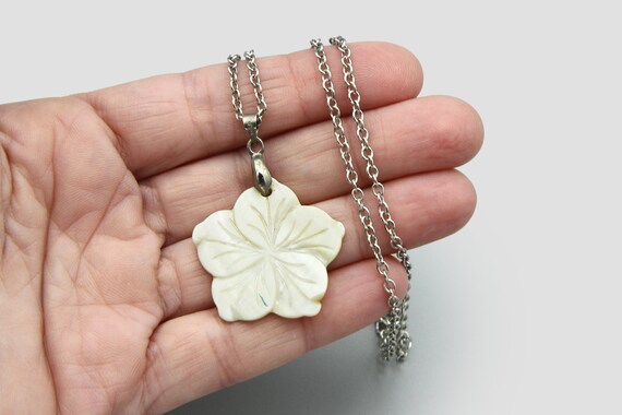 White MOP Shell Flower Pendant, Mother Of Pearl C… - image 1