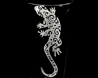 Decorative Lizard Gecko Silhouette Reptile Animal Etched Pint Glass Wildlife Beer Gift