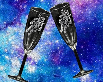 Mr & Mrs Dinosaur Engraved Champagne Flutes - Romantic and Fun Unique Wedding Gifts