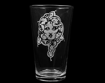 Decorative Medusa Head Engraved Beer Glass - Dishwasher Safe Pint Gift Mythology