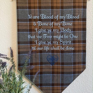 Blod av mitt blod... Keltisk blodsed Outlander-citat inspirerad broderad banderollväggbonad
