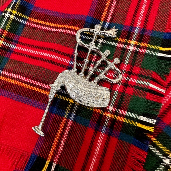 Bagpipes Chrome Plated Metal Fly Plaid Brooch Kilt Pin