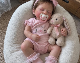 16 Inch Silicone Baby Doll, Realistic Reborn Doll, Lifelike Baby Doll, Collectible Nursery Doll, Gift for Doll Lovers