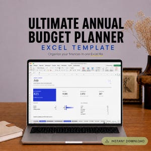 Könnte beinhalten: Ein Laptop mit einer Excel-Tabelle namens Ultimate Annual Budget Planner. Der Bildschirm zeigt ein Finanz-Dashboard für Juli mit Datenfeldern für Einnahmen, wiederkehrende Ausgaben, variable Kosten und verschiedene Budgetkategorien.