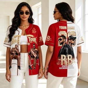 Może przedstawiać: Dwukolorowa czerwono-biała koszulka baseballowa z nadrukiem graficznym przedstawiającym Chrisa Browna i Ushera. Z przodu widnieje napis 'R&B TOUR' i 'CHRIS BROWN', a z tyłu numer '25', 'YOUR NAME' oraz 'THE R&B TOUR USHER CHRIS RAYMOND BROWN'.