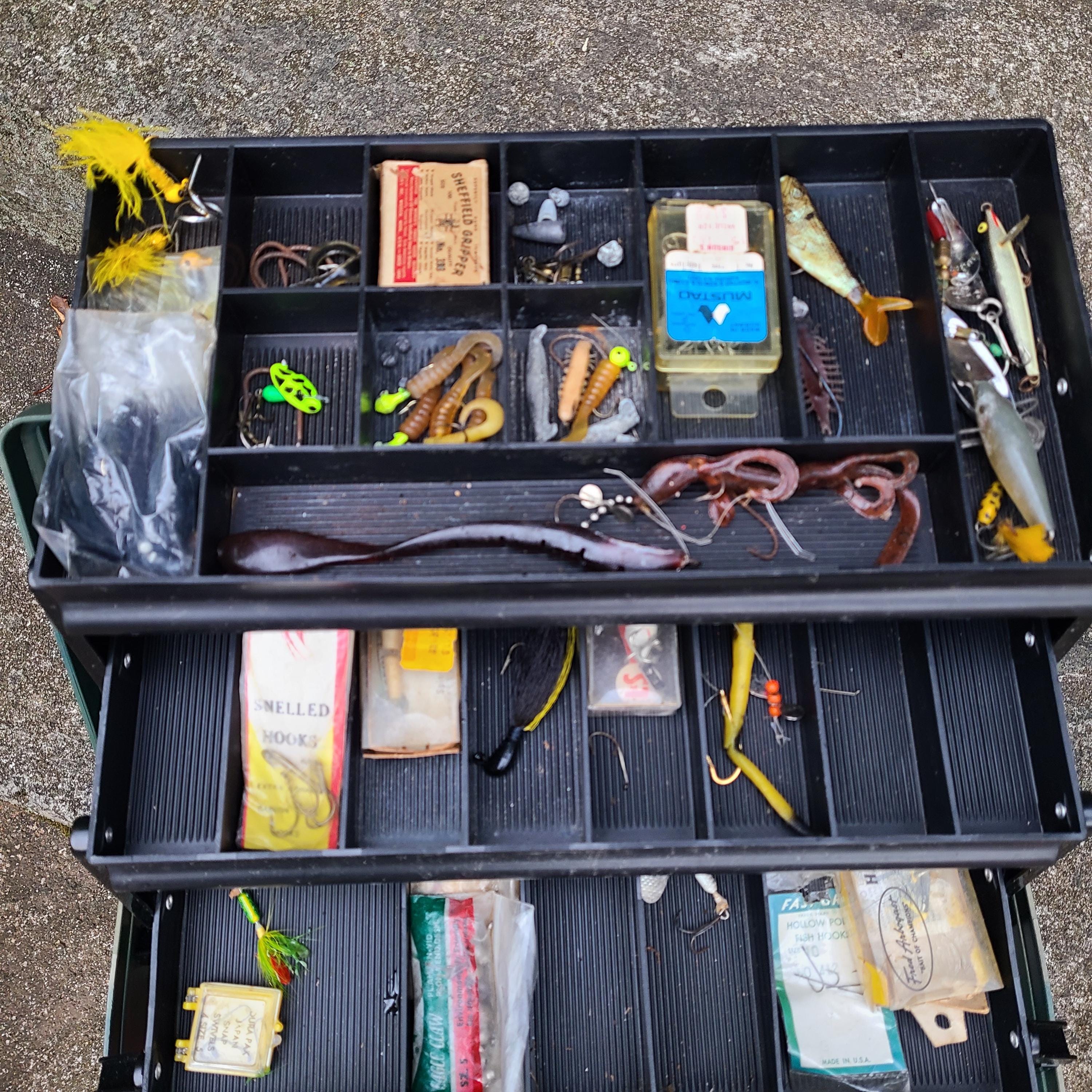 Vintage Plano 707 Tackle Box poignée marron/vert 2 tiroirs USA avec