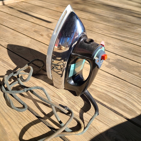 Vintage Steam and Dry Iron Montclair Chrome Clothes Iron 1950's Steam Iron  Silver Iron for Clothes 50's Dry Iron Vintage Laundry Retro Irons 