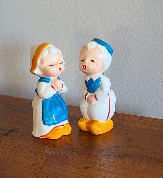 1950's Dutch Girl and Boy Salt and Pepper Shakers Vintage Artmark