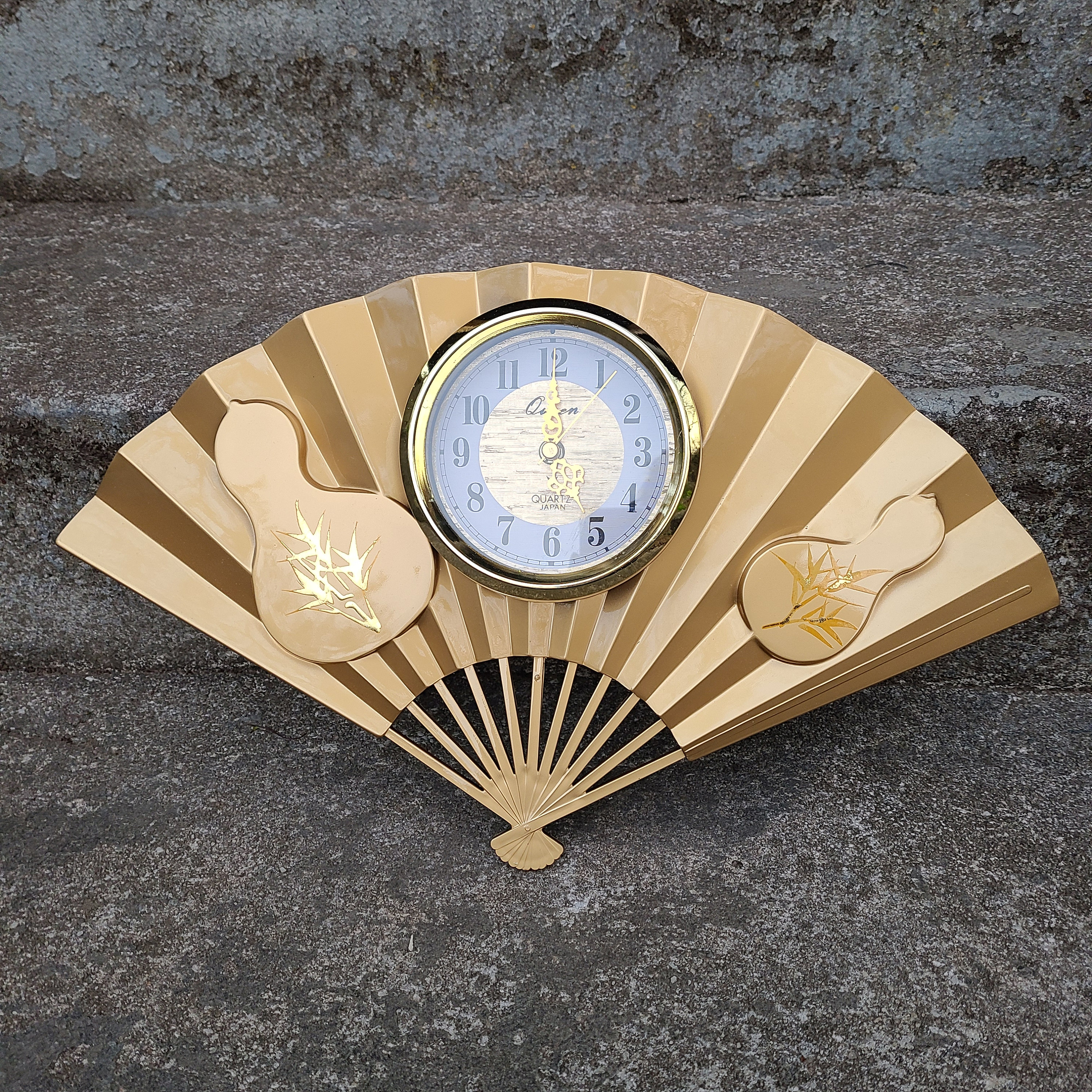 Vintage Gold Fan Clock 1970's Hand Fan Wall Clock Asian Gold Fan Wall ...