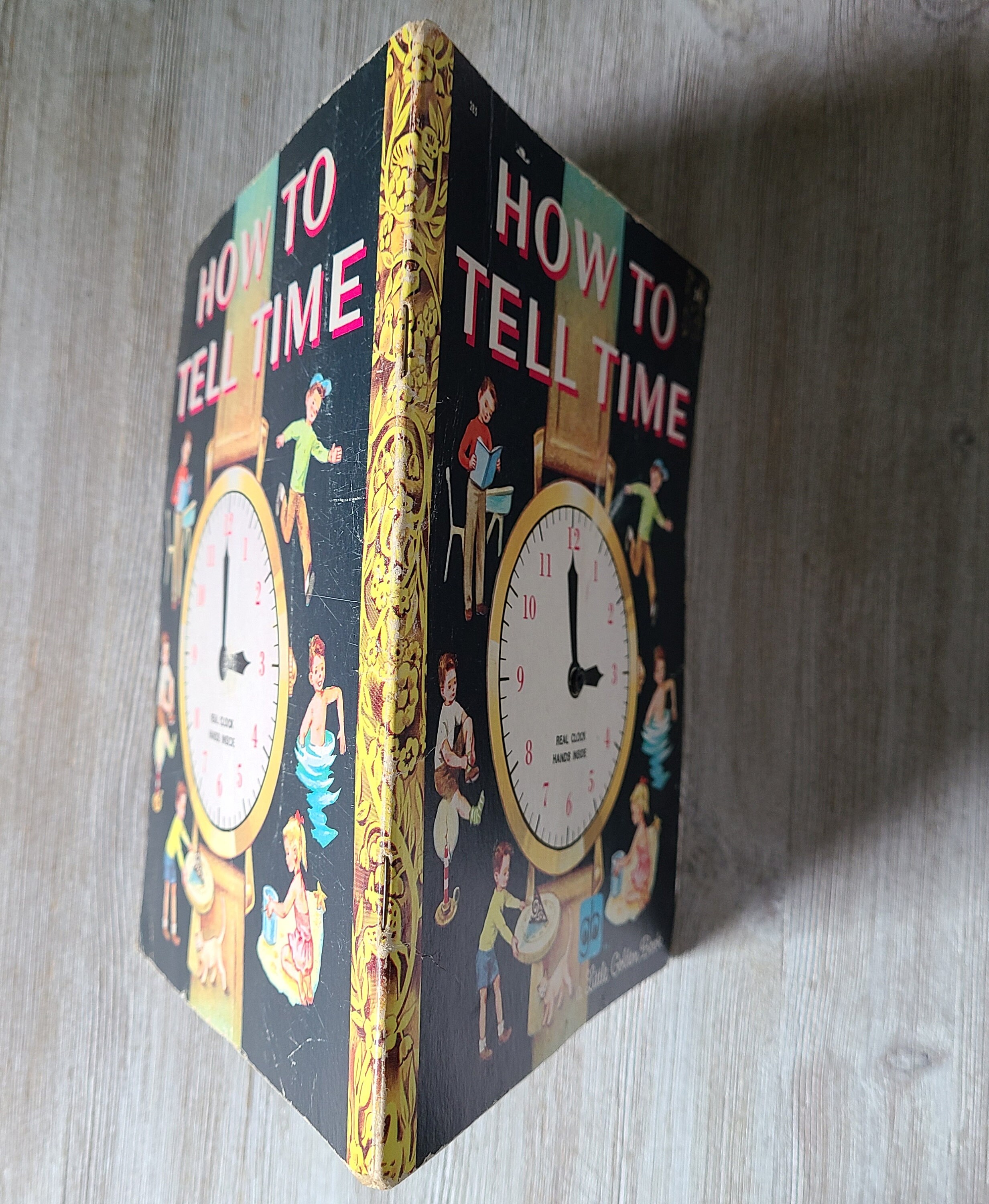 Vintage How to Tell Time Book 1970's Golden Book Time Book Kids Vtg Books 70s Easy Reader Books