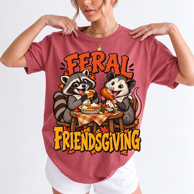 «Feral Friendsgiving» — енот и опоссум за столом