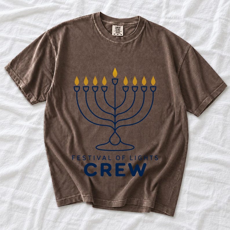 «Festival of Lights Crew» — семейный минимализм