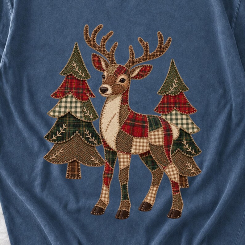 Camiseta navideña de renos a cuadros de Comfort Colors, camiseta de renos con patchwork, camiseta rústica navideña de ciervos, camiseta navideña de renos estilo granja. imagen 1