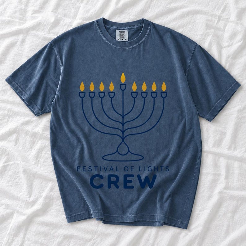 «Festival of Lights Crew» — семейный минимализм