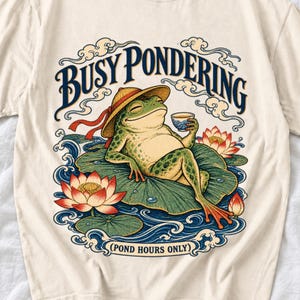 Лягушка «Busy Pondering (Pond Hours Only)»