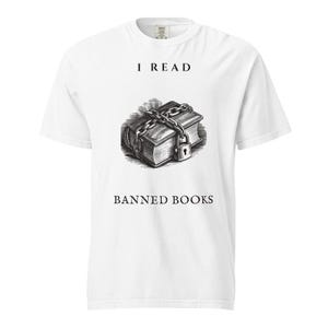 Camiseta de Libros Prohibidos, Camiseta "Leo Libros Prohibidos", Camiseta Comfort Colors para Amantes de los Libros, Camiseta de Bibliotecario con Libros Prohibidos imagen 6