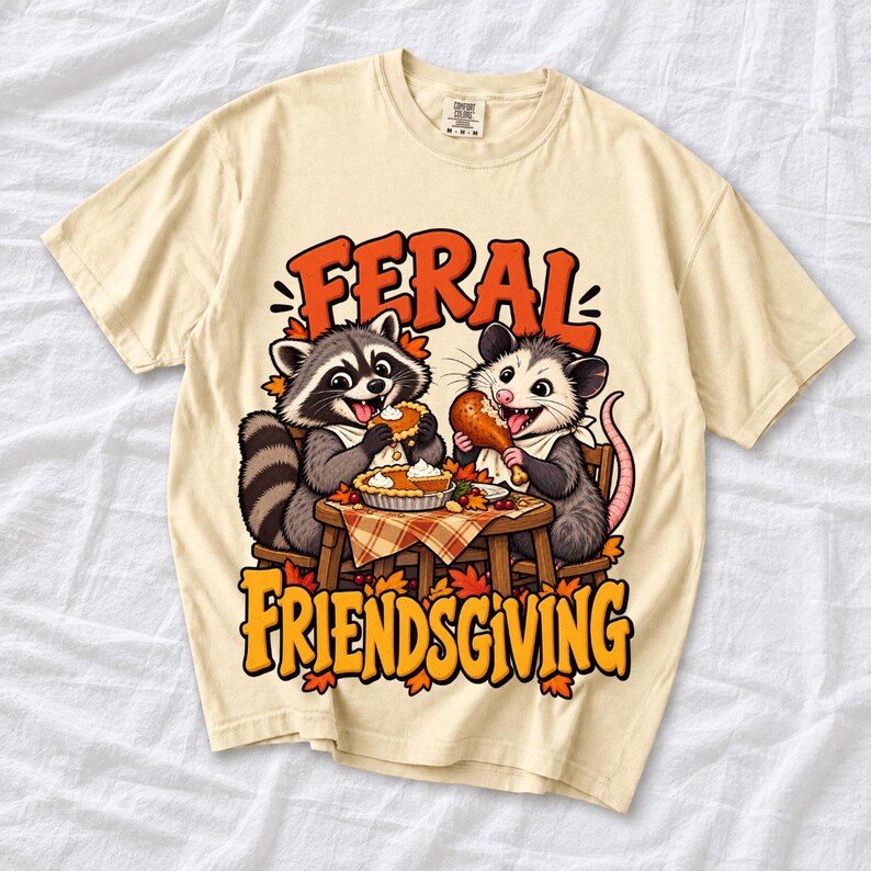 «Feral Friendsgiving» — енот и опоссум за столом