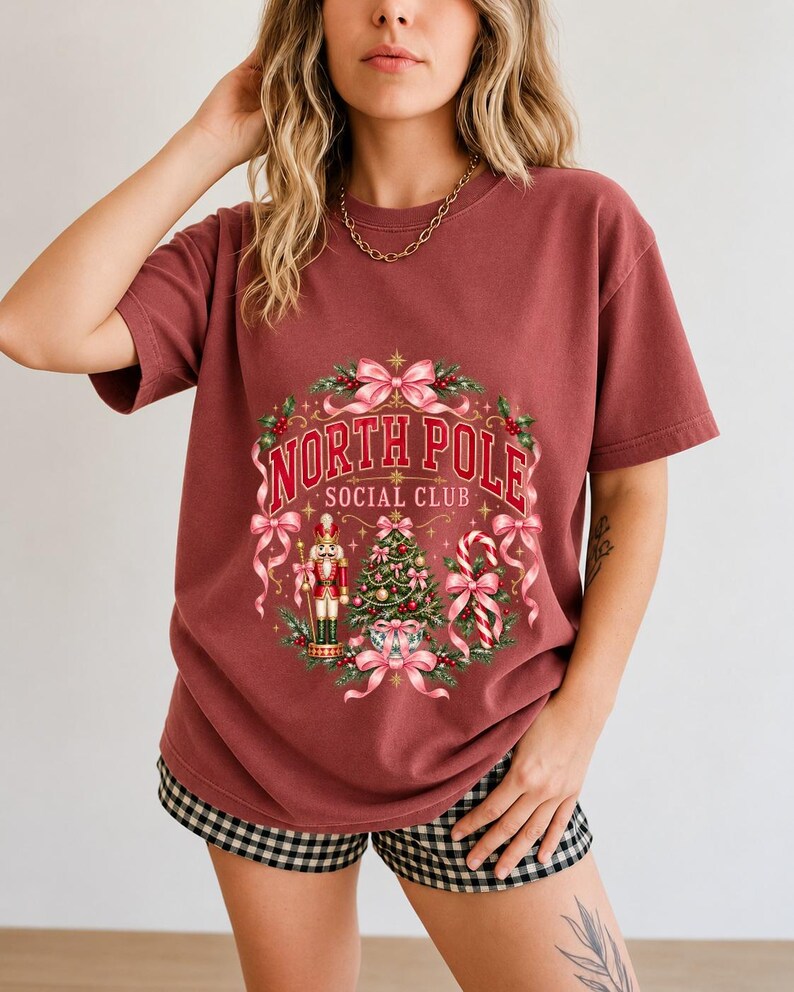 «North Pole Social Club» — whimsical preppy с бантами