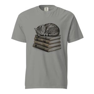 Tabby Cat Shirt, Sleeping Cat on Books Tee, Comfort Colors Cat Lover T-shirt, Bookish Cat Mom Shirt, Retro Kitty Reader Tee image 2