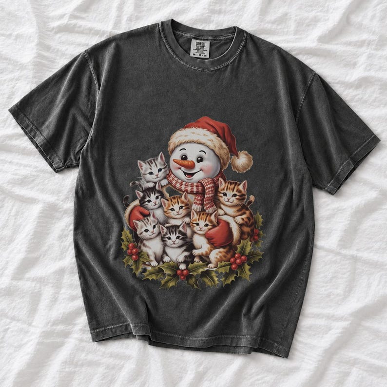 Comfort Colors Snowman Cats Christmas Shirt, Retro Snowman Kitten Tee, Christmas Cat Lover T-shirt, Cat Mom Holiday Shirt, Winter Cat Tee