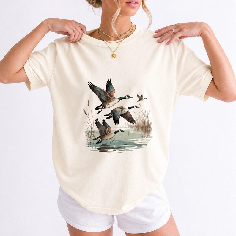 Comfort Colors Canada Goose Shirt, Retro Wild Geese Tee, Geese Pond Winter T-shirt, Waterfowl Hunting Shirt Gift, Goose Lover Tee