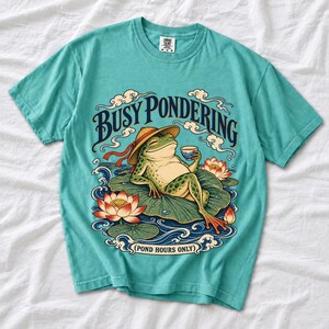 Лягушка «Busy Pondering (Pond Hours Only)»