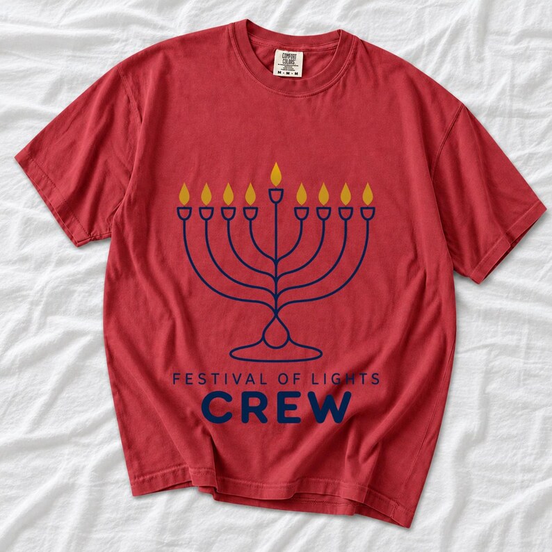 «Festival of Lights Crew» — семейный минимализм