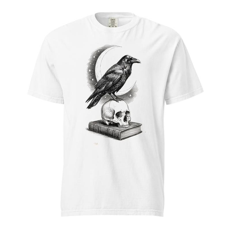 Rabenschädel-Shirt, Edgar Allan Poe Raben-T-Shirt, Comfort Colors Gothic Raben-T-Shirt, Mondkrähen-Shirt, Nevermore Raben-T-Shirt Bild 3