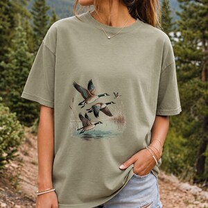 Comfort Colors Canada Goose Shirt, Retro Wild Geese Tee, Geese Pond Winter T-shirt, Waterfowl Hunting Shirt Gift, Goose Lover Tee