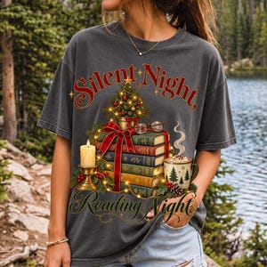 Стопка рождественских книг «Silent Night, Reading Night»