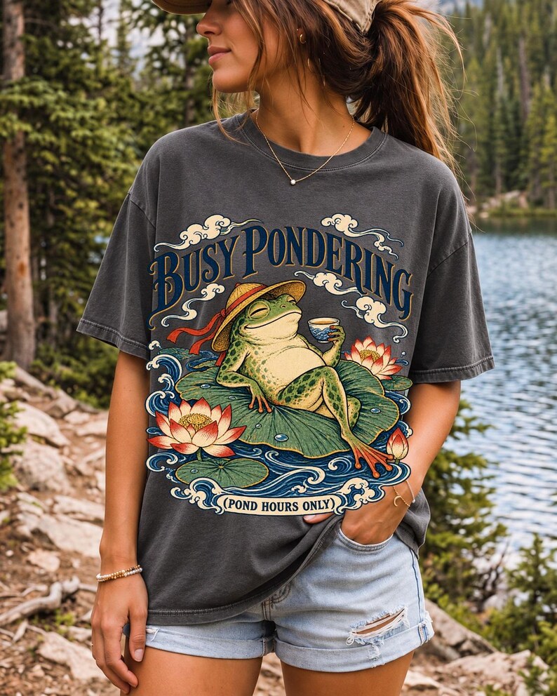 Лягушка «Busy Pondering (Pond Hours Only)»