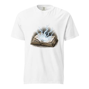 Spellbook Shirt, Witchy Spellbook Tee, Comfort Colors Magic Book T-shirt, Dark Academia Grimoire Shirt, Fantasy Grimoire Tee afbeelding 4