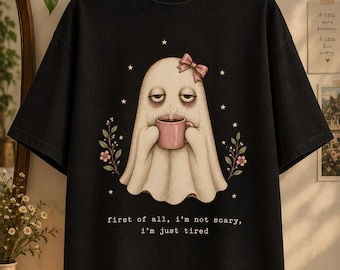 Söt spökkaffe-tröja, rolig Halloween-t-shirt, läskig säsong-grafik-t-shirt, trött spöke-tröja, kaffeälskare-present, mysig hösttröja
