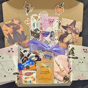 Halloween Mini Blind Date with a Book Box | Book Lover Gift - Bookish Gift - Gift for Reader - Blind Date Box