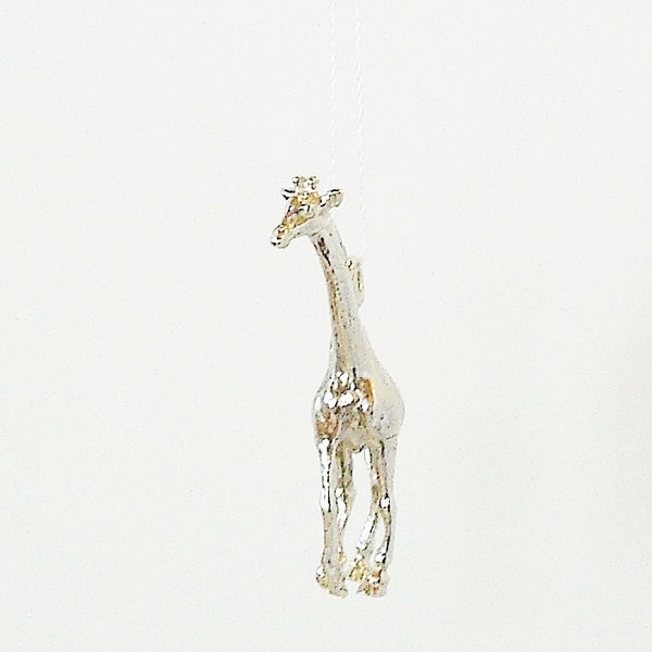 giraffe charm cast in sterling silver .925