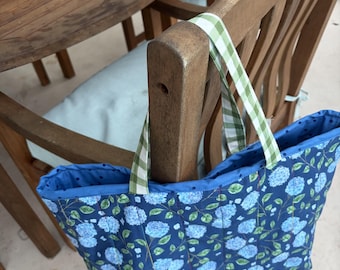 Hydrangea Tote for market or carrying items