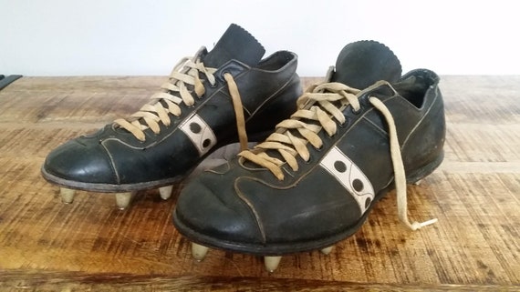 saucony football cleats