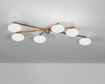 Luminária de teto de luxo em latão, estilo moderno de meados do século XX, da década de 1950 | Lustre Sputnik assimétrico com 6 globos | Vintage italiano | Luminária retrô