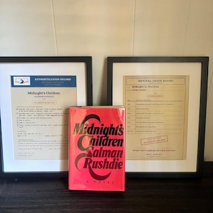 Mitternachtskinder von Salman Rushdie, 1. US-Ausgabe, 1. Druck – Mylar-Hülle mit Sammelkarten Bild 1