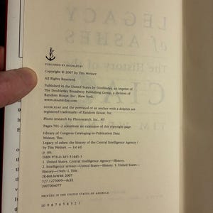 Legacy of Ashes: The History of the CIA door Tim Weiner, 2007, eerste editie, eerste druk, goede/bijna perfecte staat. afbeelding 3