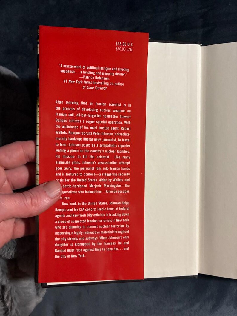 Banquo's Ghosts by Rich Lowry & Keith Korman 2009 First Edition First Printing Near Fine/VG+ image 2