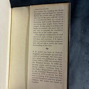 El cráneo bajo la piel de P. D. James. Primera edición, primera impresión. Casi perfecto/Muy buen estado. Tapa dura. imagen 4