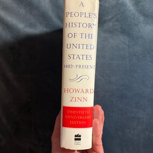 Historia del pueblo de los Estados Unidos, 1492-presente, de Howard Zinn. Edición HarperCollins. Excelente/Casi excelente. imagen 6