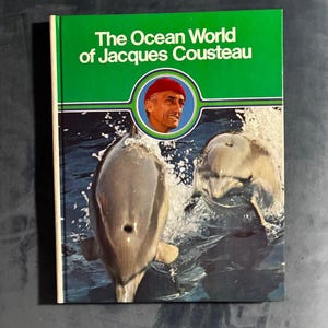 The Ocean World of Jacques Cousteau, Volume 1: Oasis in Space by Jacques Cousteau The Danbury Press Edition Very Good image 1