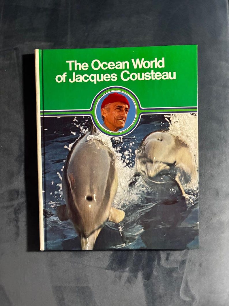 The Ocean World of Jacques Cousteau, Volume 1: Oasis in Space by Jacques Cousteau The Danbury Press Edition Very Good image 1