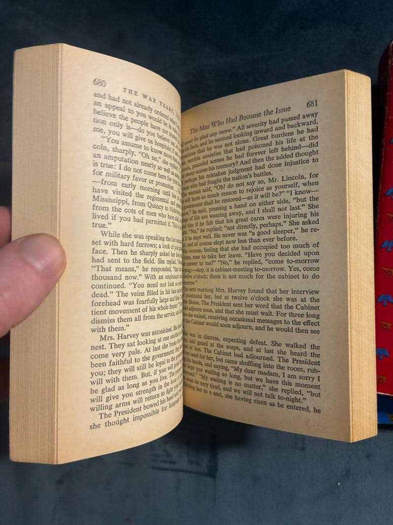 Abraham Lincoln: The Prairie Years and The War Years by Carl Sandburg 1960 Dell Publishing image 8