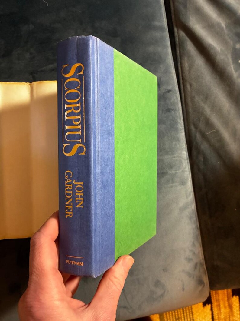 Scorpius by John Gardner 1988 First Edition First Printing Near Fine/VG+ Hardcover image 9