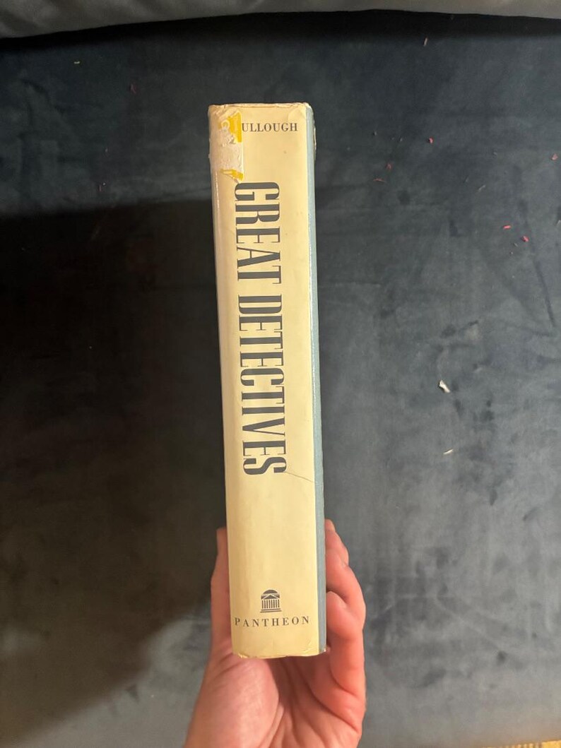 Great Detectives: A Century of the Best Mysteries from England and America by David Willis McCullough (editor) 1984 First Edition First image 7