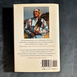 Le Vent est ma mère : La vie et les enseignements d'un chaman amérindien, signé par Bear Heart image 5